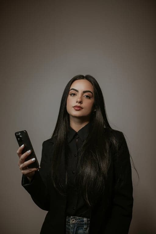 AI Curly hair filter before pic - woman with black straight hair