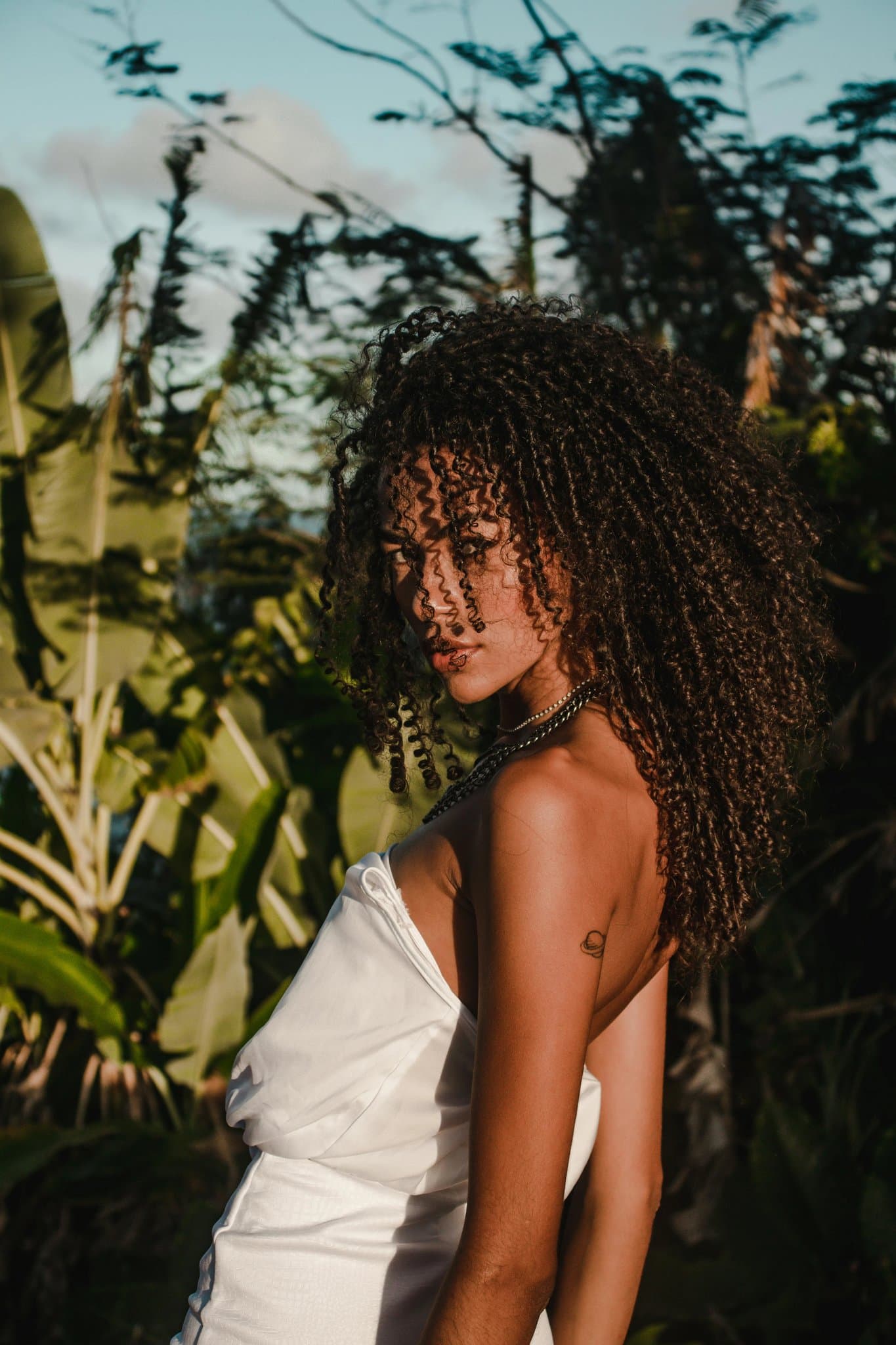 AI flip image filter before photo - influencer photo before AI horizontal reflection