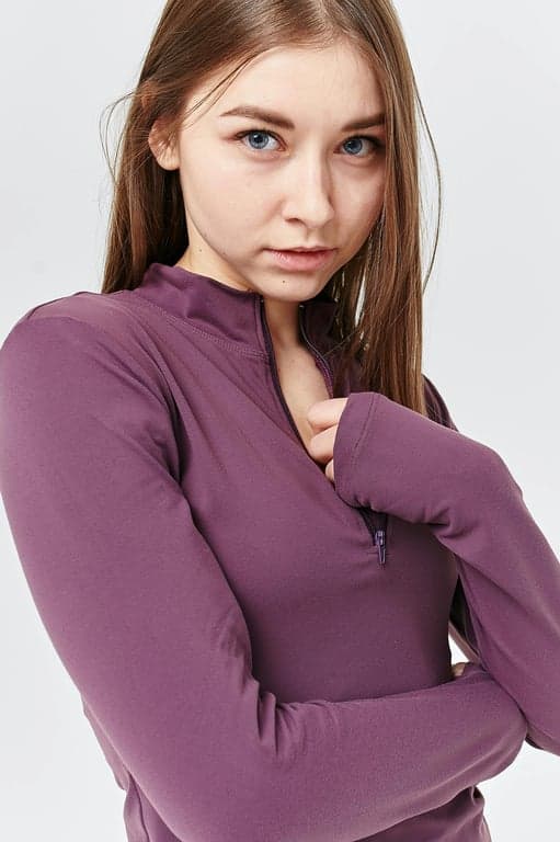 AI Curly hair filter before pic - woman with blonde straight hair