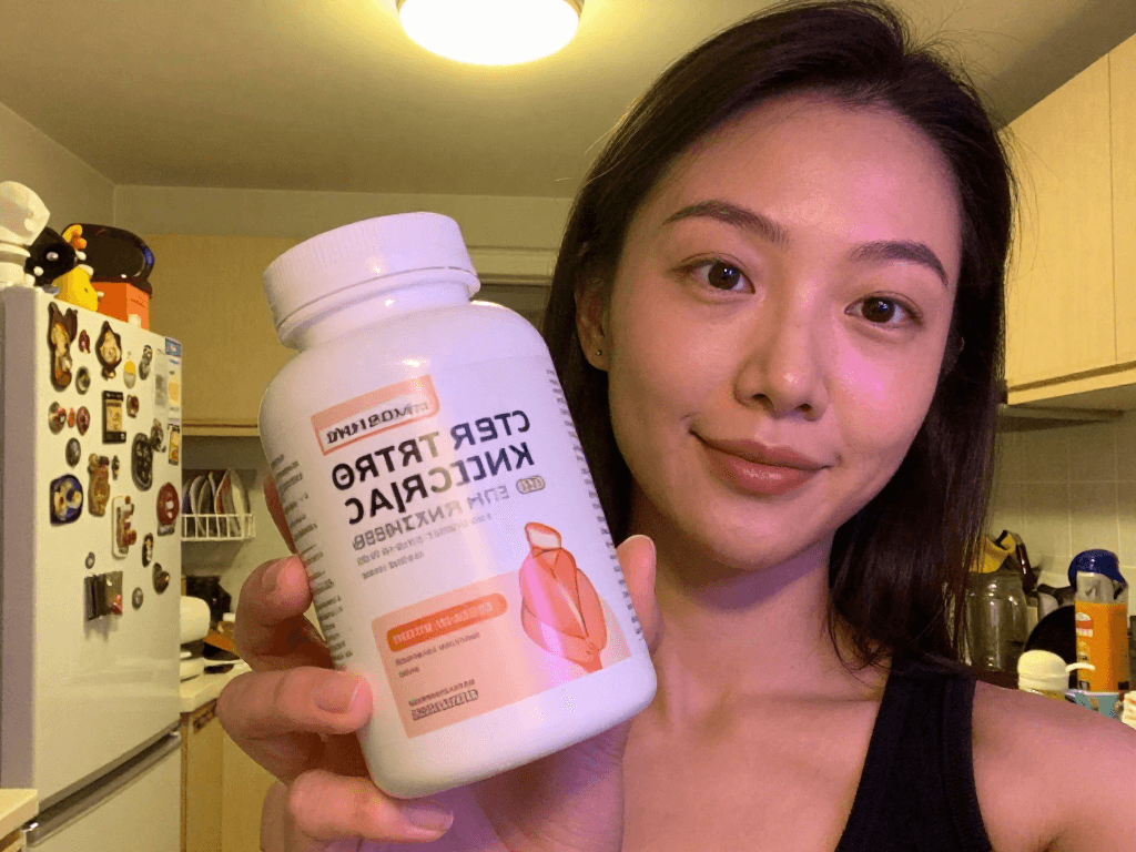 Transform this casual handheld...