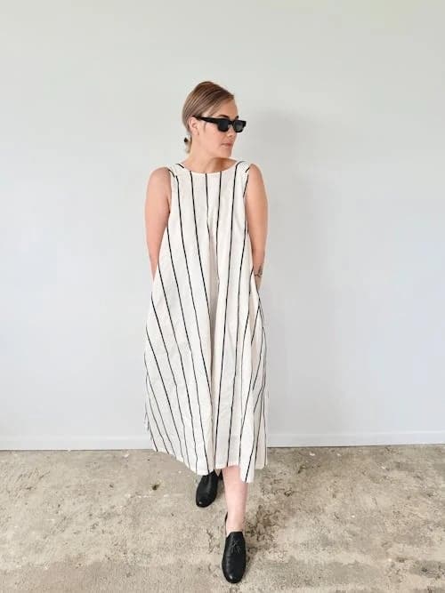 Christmas outfit before – portrait before cocktail edit