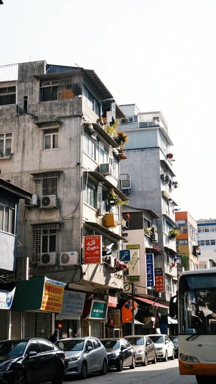 Transform this busy urban stre...