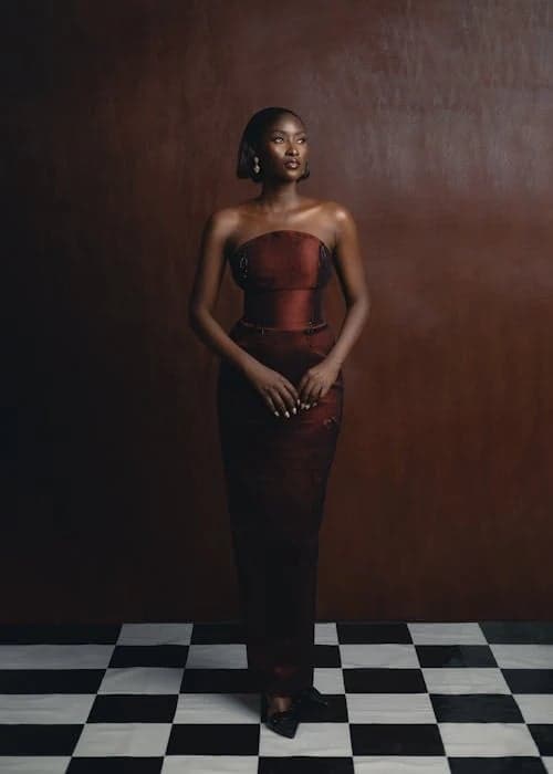 Renaissance Portrait filter before photo - natural portrait before edit